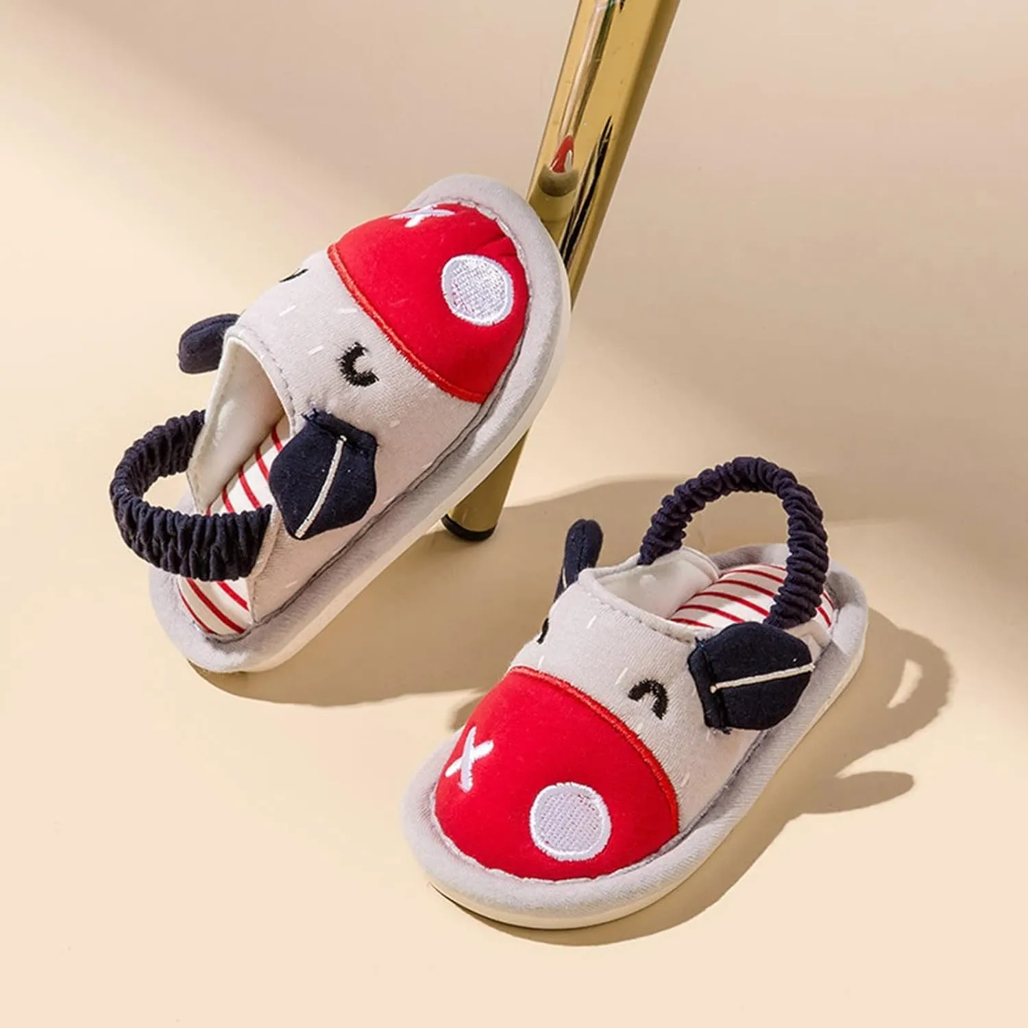 Fashion Cute Autumn and Winter Girls Slippers Flat Bottom Round Toe Soft Warm and Comfortable Solid Color Calf Girl Slip