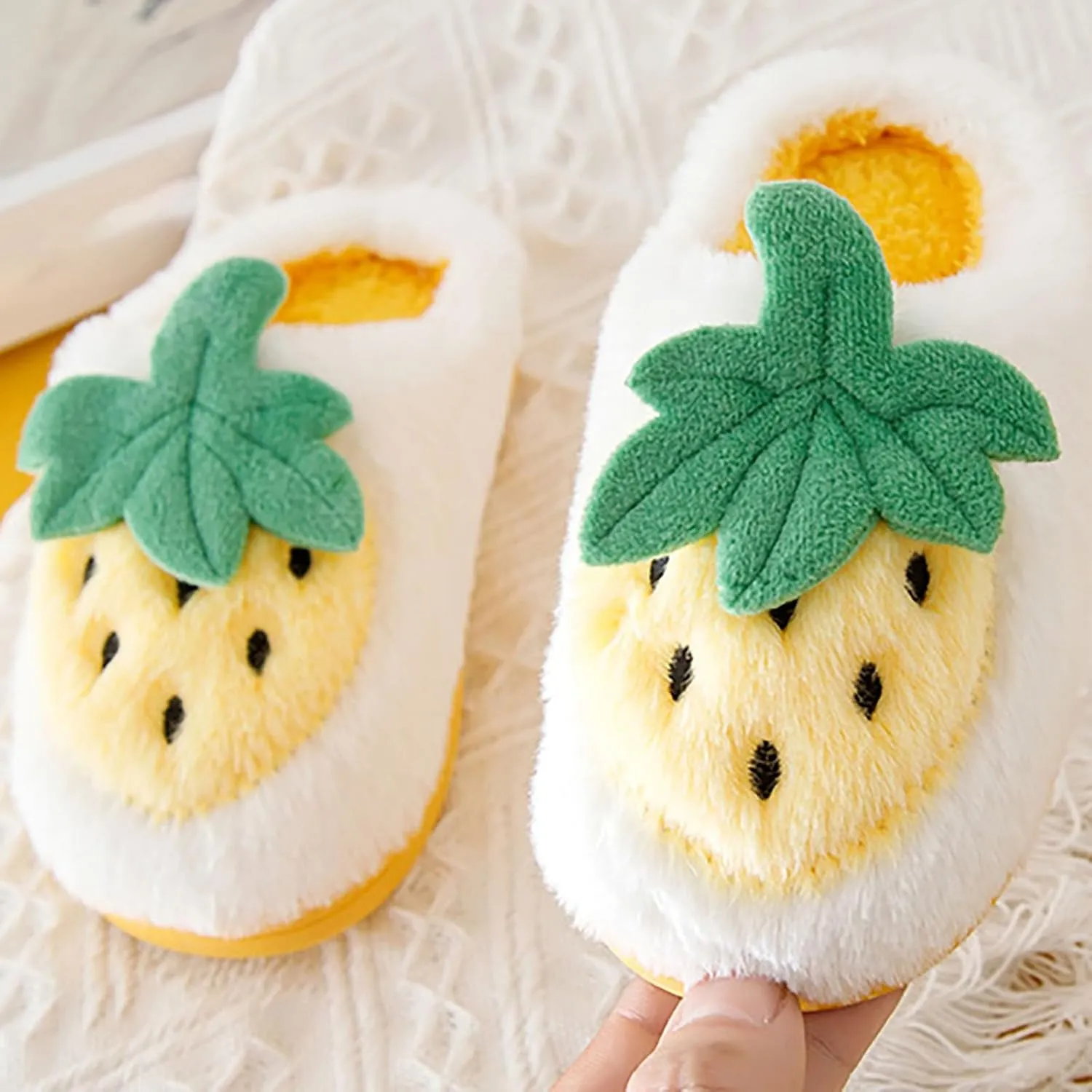 Sweet Strawberry Slippers for Toddler Kids Winter Cute 𝐂ozy House Shoes Girl Boy Warm Fleece House Slippers