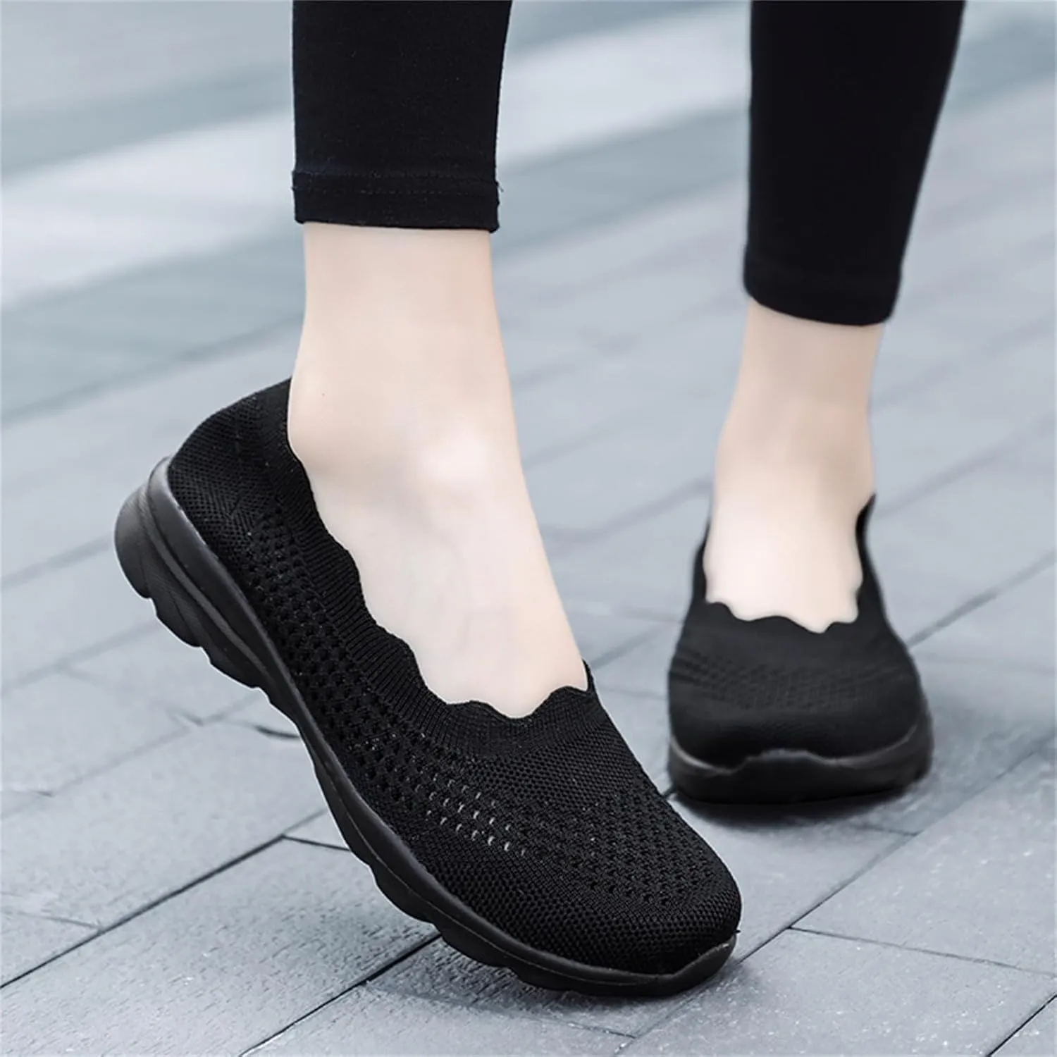 Women's Casual Slip On Shoes Comfortable Flat Walking Sneakers for Everyday Wear with Soft Sole and Breathable